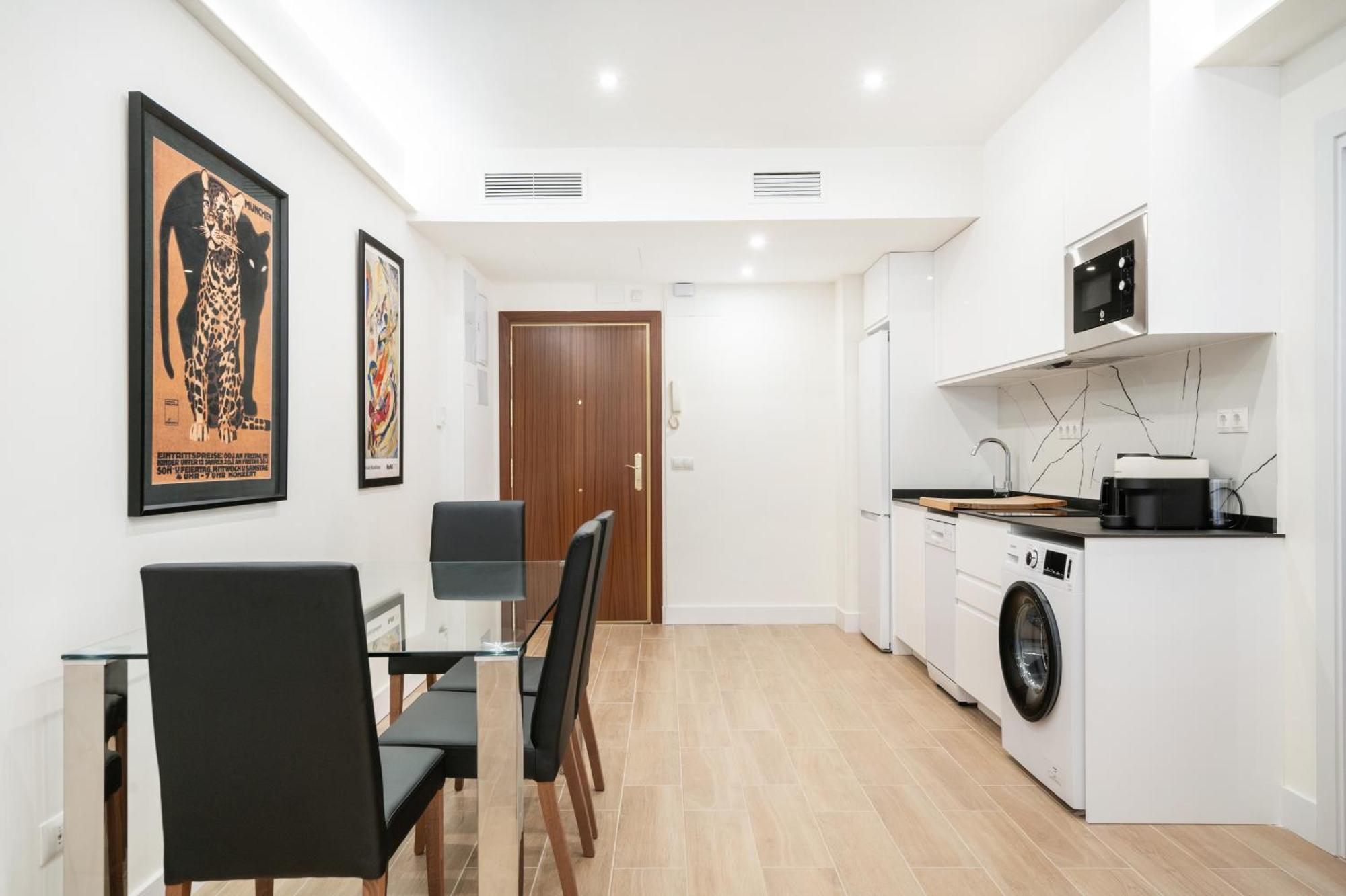 Apartamento Unico En Gran Via Apartment มาดริด ภายนอก รูปภาพ